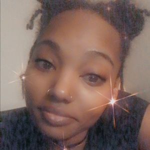 Meet your Posher, Chanelle